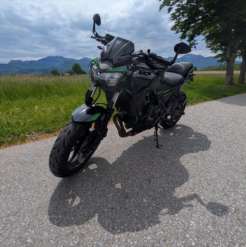 Kawasaki Z650 mieten am Chiemsee im Chiemgau